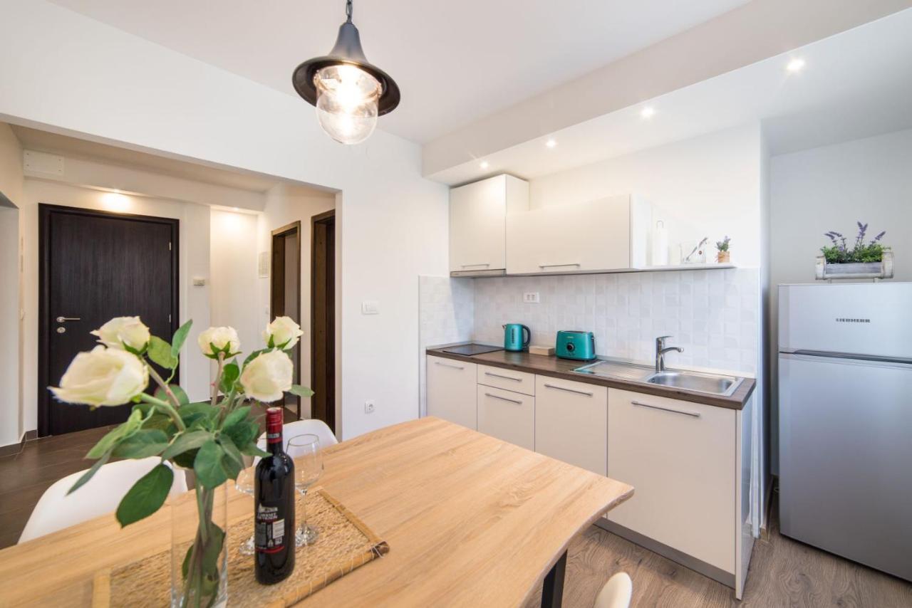 Villa Jadranka Apartments Tučepi Eksteriør bilde