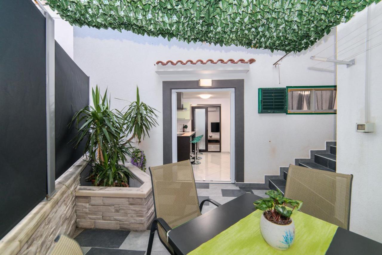 Villa Jadranka Apartments Tučepi Eksteriør bilde