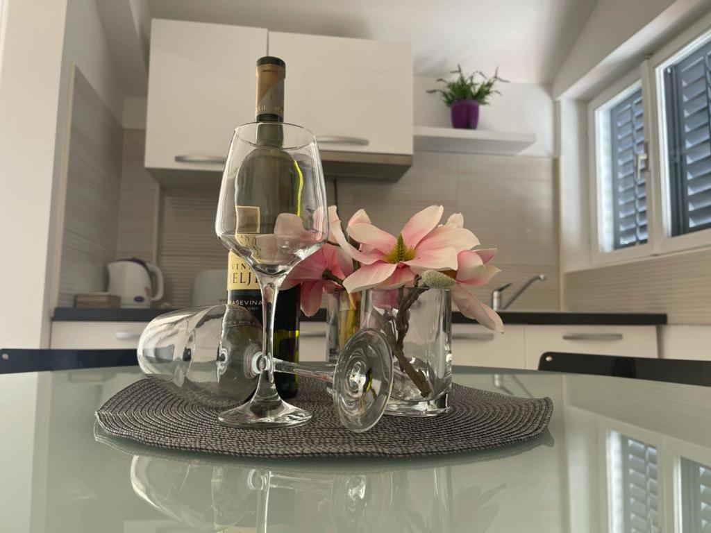 Villa Jadranka Apartments Tučepi Eksteriør bilde
